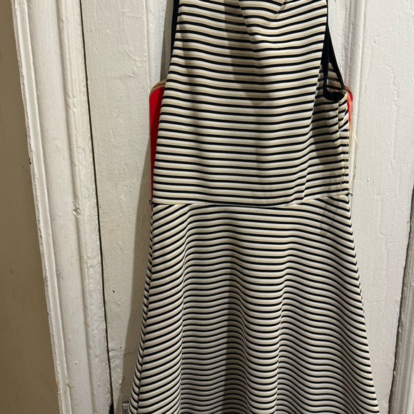 New Striped Sleeveless Summer Dress Size 12 - Picture 2 of 2
